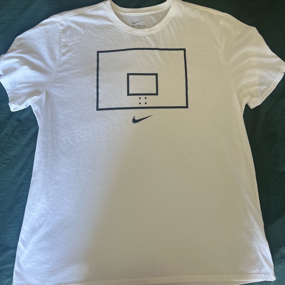 Men’s Nike Dri-fit Basketball Graphic Tshirt